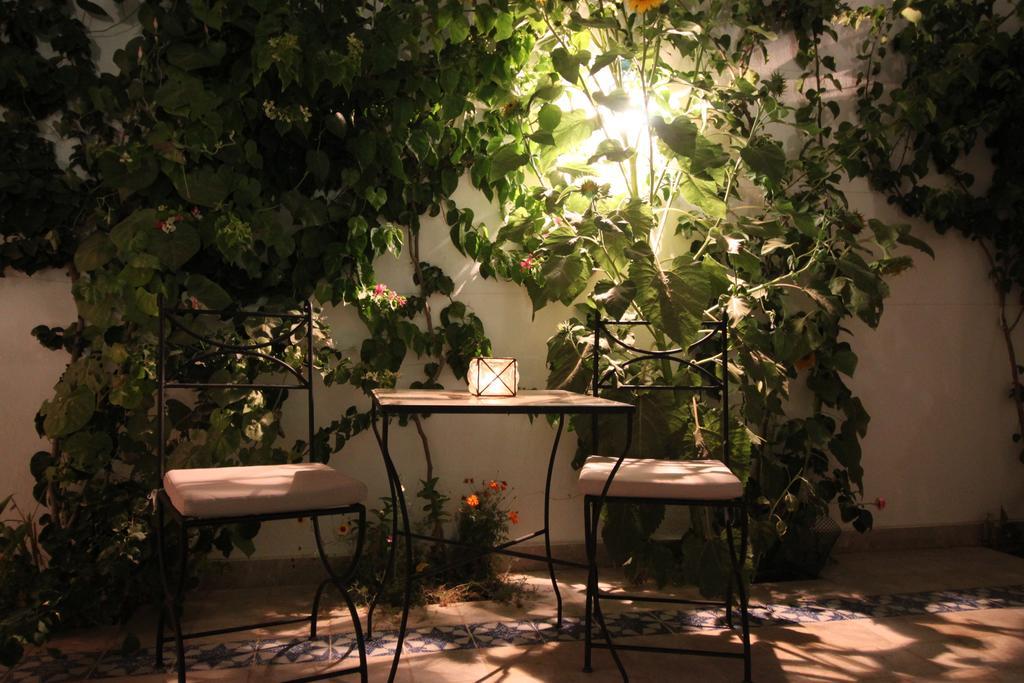 ナブール Dar R'Bat Bed & Breakfast エクステリア 写真